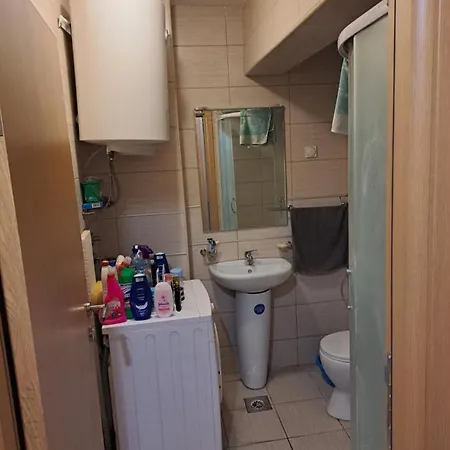Studio Apartman U Sklopu Stambene Zgrade Apartment *