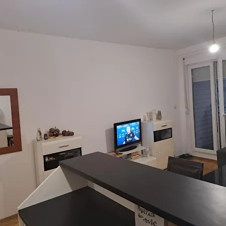 Apartment Studio Apartman U Sklopu Stambene Zgrade
