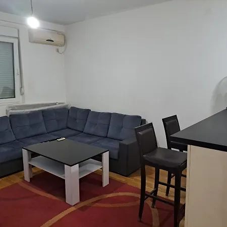 Apartment Studio Apartman U Sklopu Stambene Zgrade *